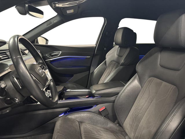 2020 AUDI E-TRON - 8