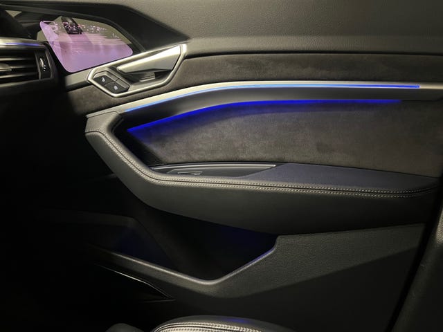 2021 AUDI E-TRON - 28