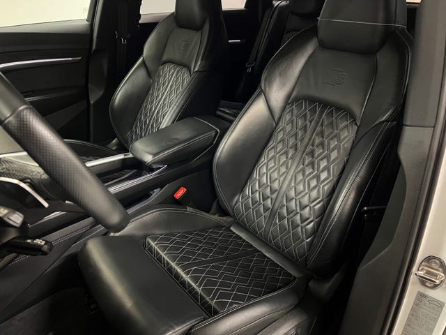 2021 AUDI E-TRON - 24