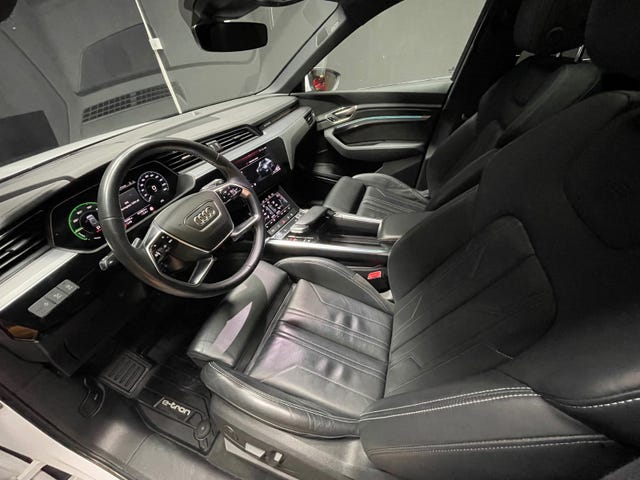 2020 AUDI E-TRON - 14