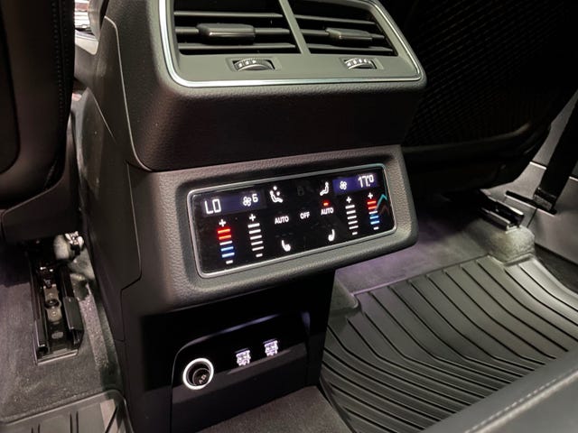 2020 AUDI E-TRON - 26
