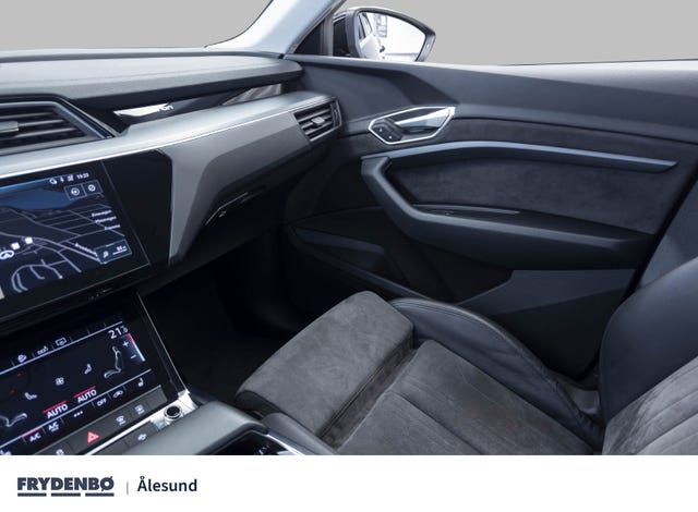 2020 AUDI E-TRON - 12