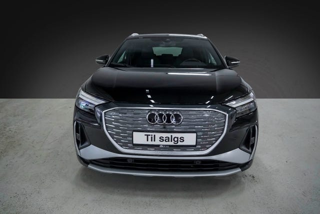 WAUZZZFZ1NP014945 2021 AUDI E-TRON-2