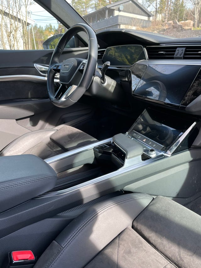 2021 AUDI E-TRON - 17