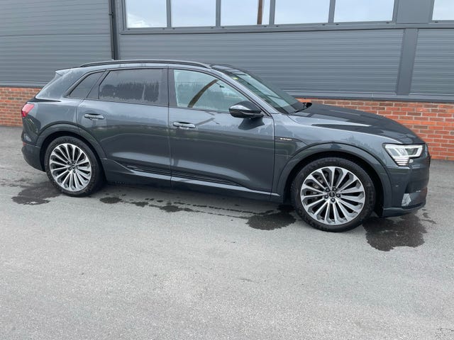 2021 AUDI E-TRON - 12