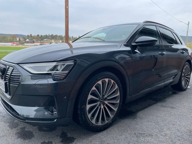 2021 AUDI E-TRON - 11