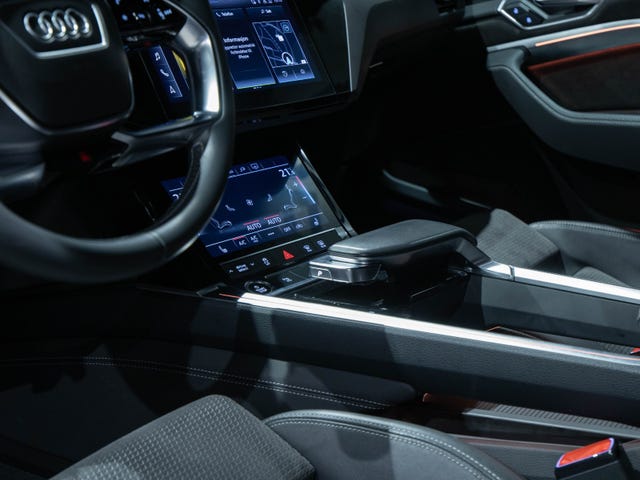 2021 AUDI E-TRON - 8