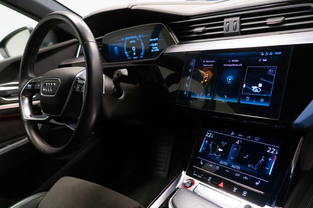 2021 AUDI E-TRON - 50