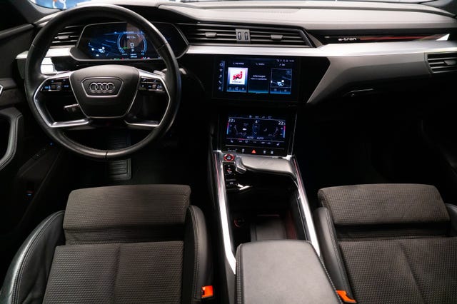 2021 AUDI E-TRON - 25