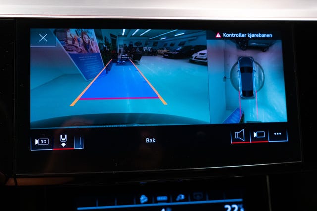 2021 AUDI E-TRON - 52