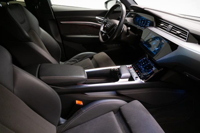 2021 AUDI E-TRON - 69