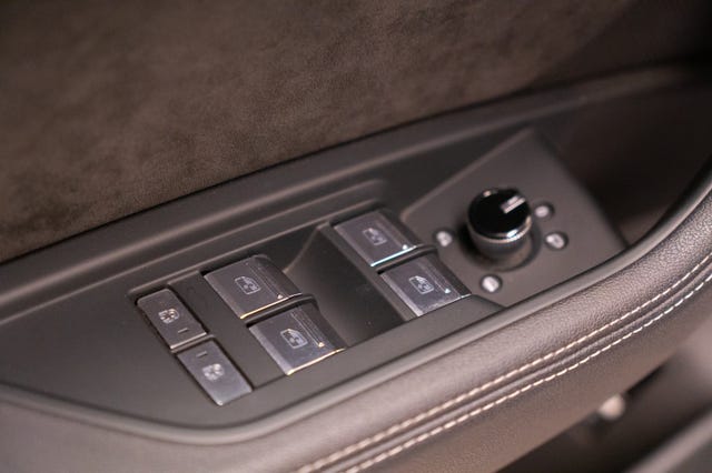 2021 AUDI E-TRON - 38