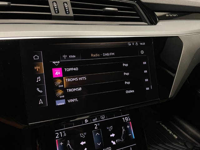 2020 AUDI E-TRON - 16