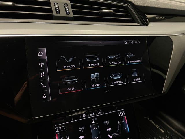 2020 AUDI E-TRON - 15