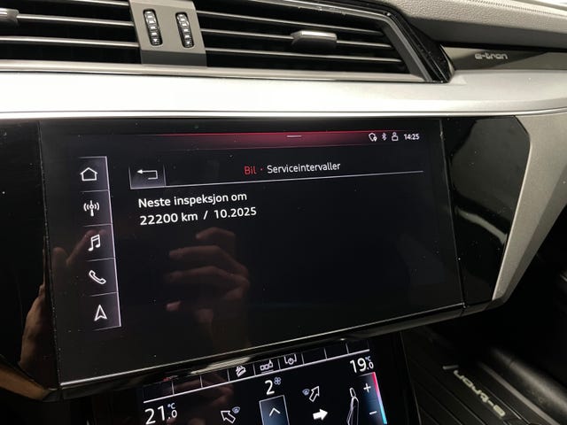 2020 AUDI E-TRON - 18