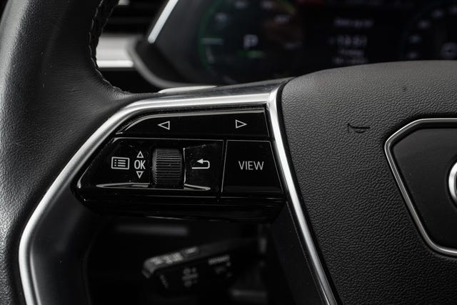 2020 AUDI E-TRON - 20