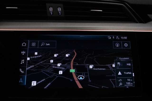 2020 AUDI E-TRON - 28