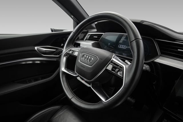 2020 AUDI E-TRON - 17