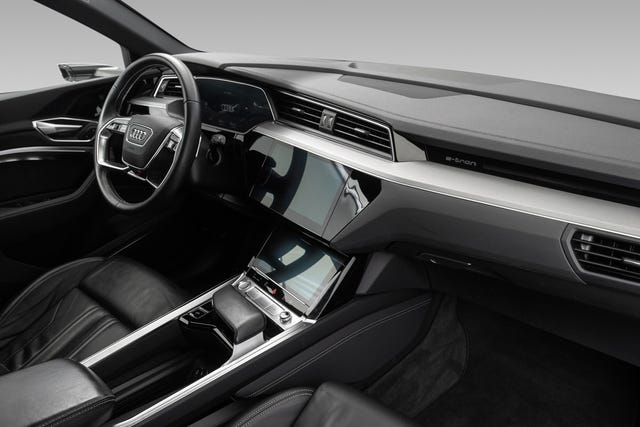 2020 AUDI E-TRON - 30
