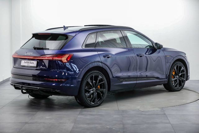 2020 AUDI E-TRON - 11