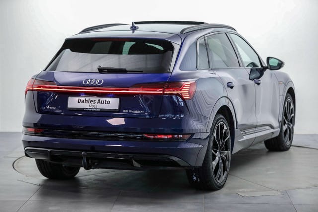 2020 AUDI E-TRON - 10