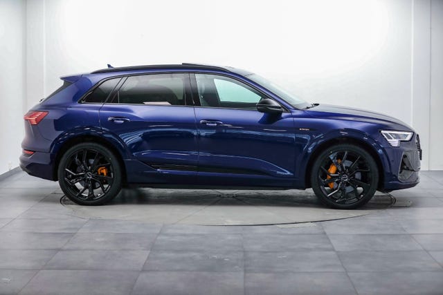 2020 AUDI E-TRON - 12