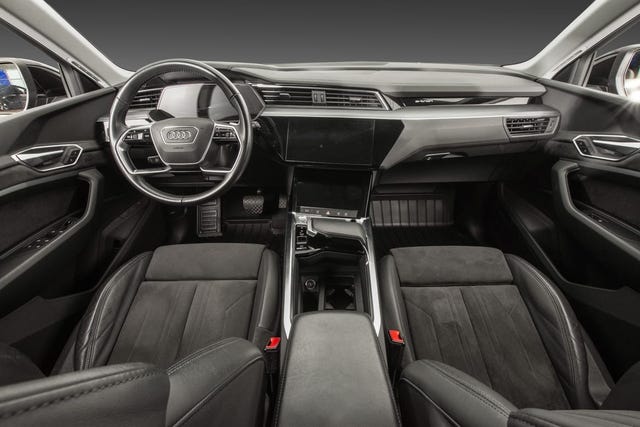 2020 AUDI E-TRON - 27
