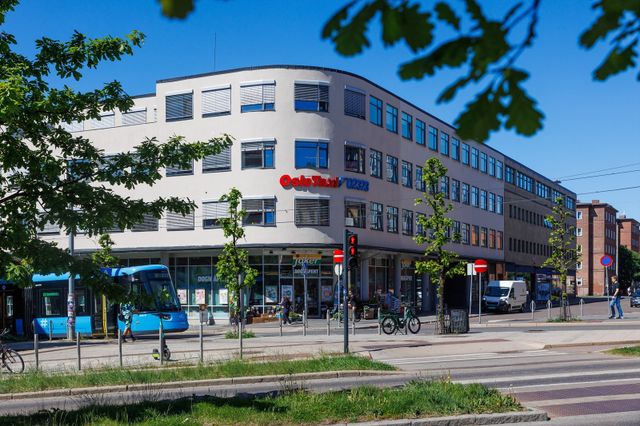 Trondheimsveien 100 - signalbygg på Carl Berners plass