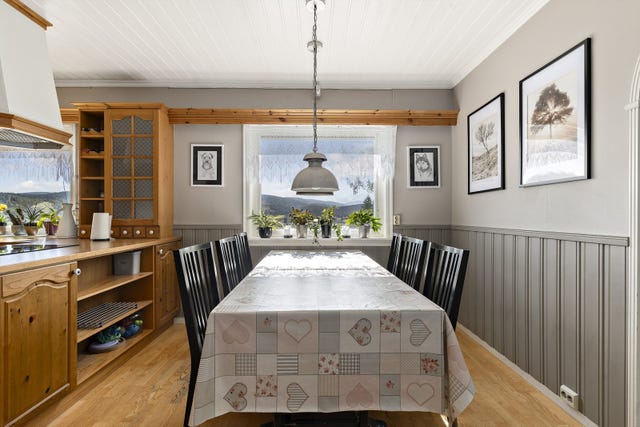 Også her er det god plass til spisebord.