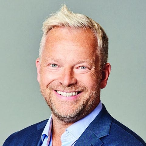Tom Christopher Sand