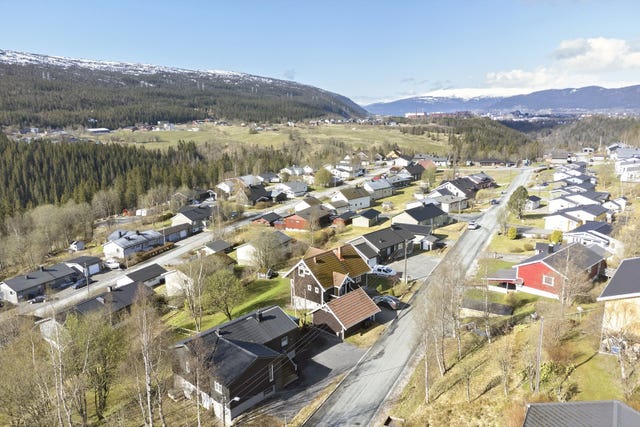 Gruben - Innholdsrik enebolig i et attraktivt område, romslig tomt og meget barnevennlig.