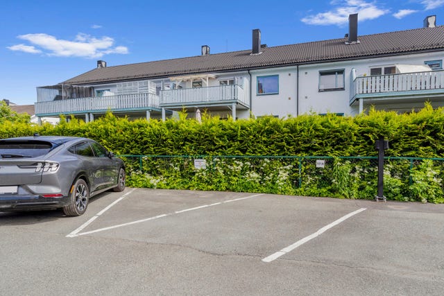Parkeringsplass med ladepunkt