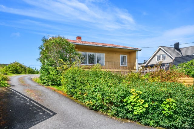 Verandaen mot øst har et areal på ca. 12 m².