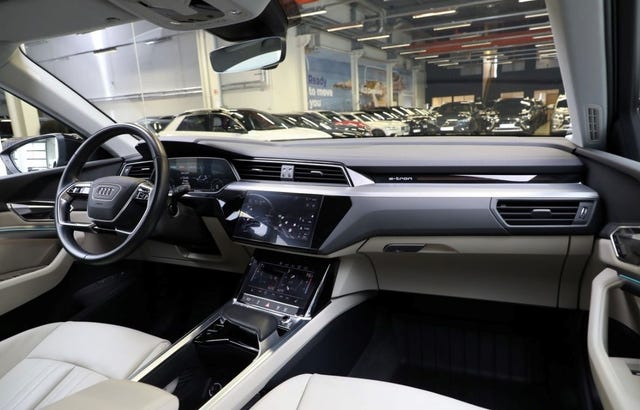 2020 AUDI E-TRON - 9