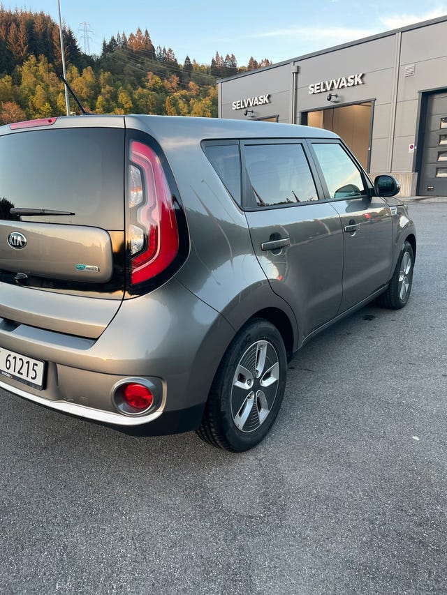 2018 KIA SOUL - 8