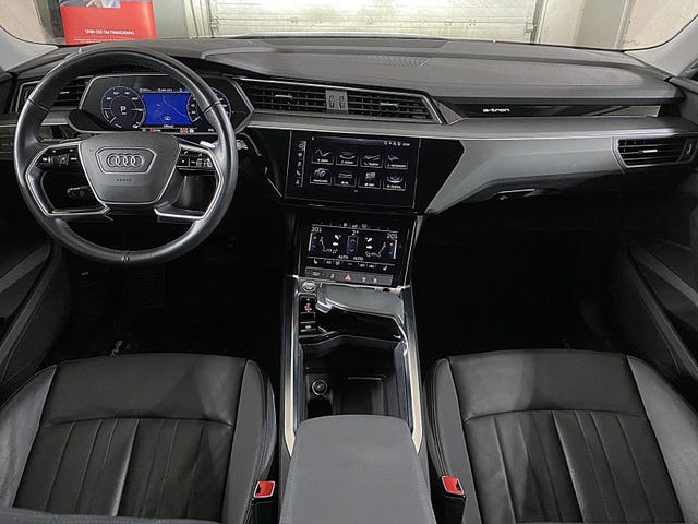 2020 AUDI E-TRON - 13