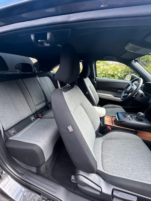 2024 MAZDA MX-30 - 8