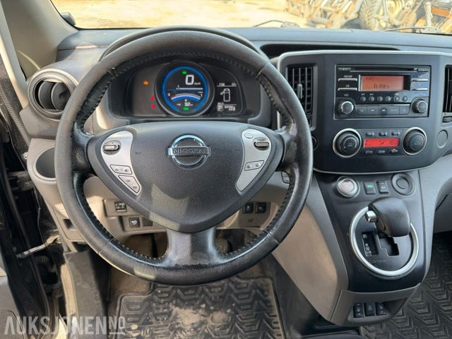 2016 NISSAN E-NV200 - 16
