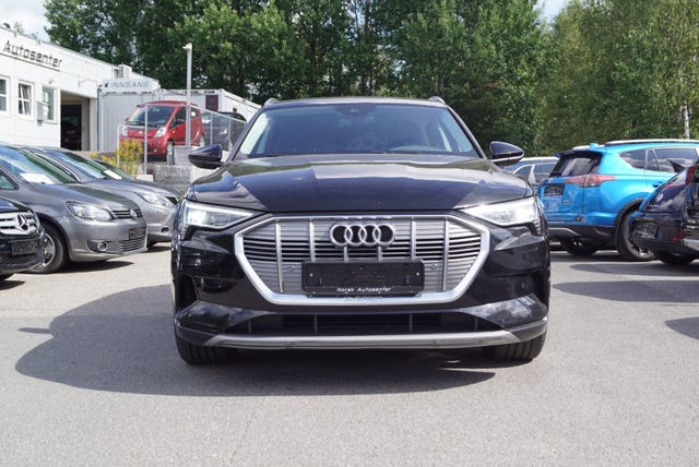WAUZZZGE7MB000538 2021 AUDI E-TRON-1