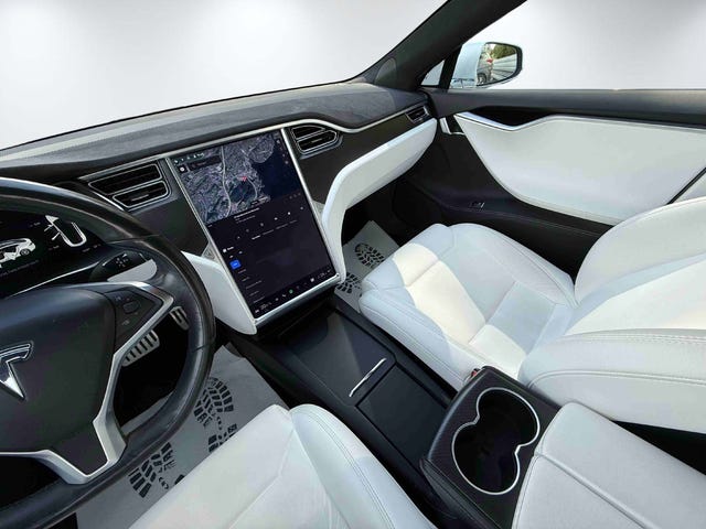 2017 TESLA MODEL S - 11