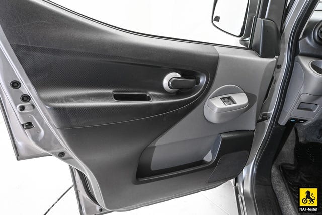 2015 NISSAN E-NV200 - 7