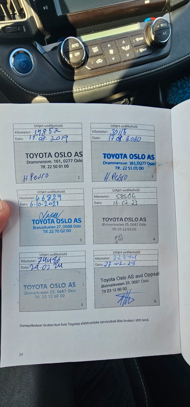 2018 TOYOTA RAV4 - 24
