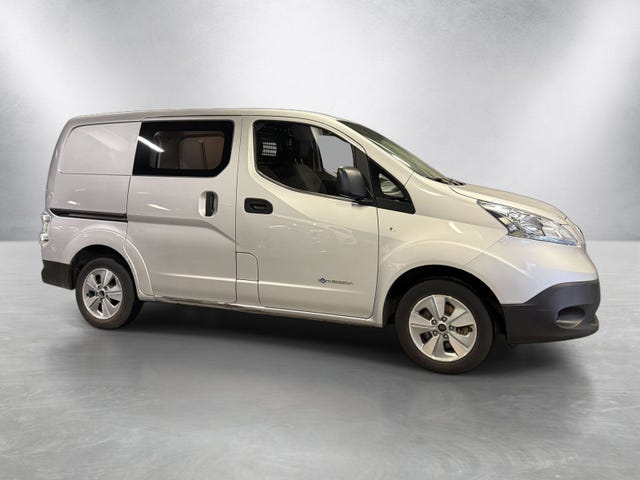 VSKHAAME0U0616095 2020 NISSAN E-NV200-3