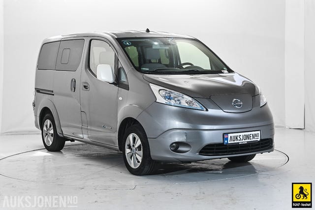 VSKTAAME0U0508323 2015 NISSAN E-NV200-2