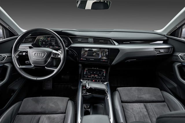 2020 AUDI E-TRON - 26