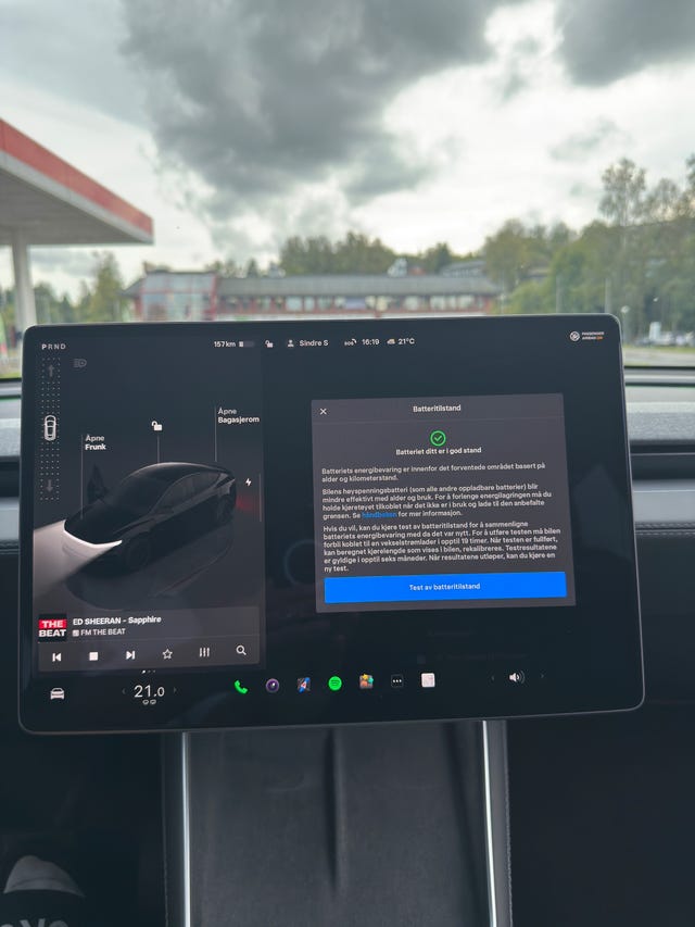 2025 TESLA MODEL Y - 23