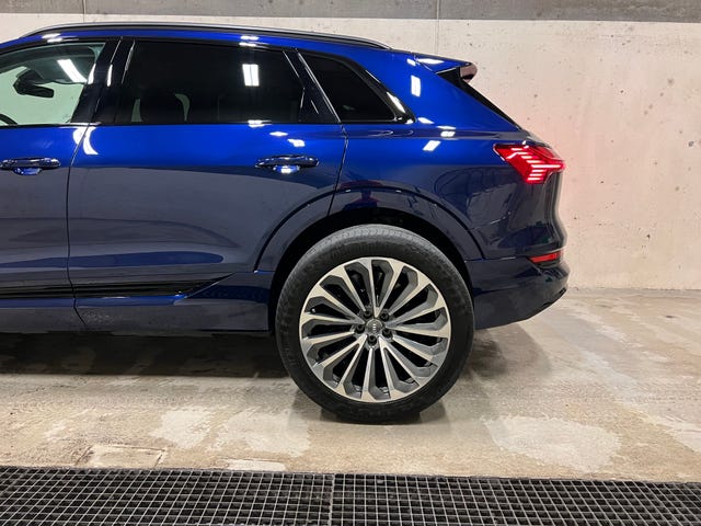 2020 AUDI E-TRON - 30
