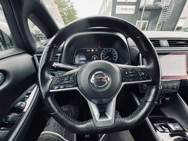 2019 NISSAN LEAF - 12