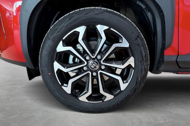 2024 TOYOTA YARIS CROSS - 27