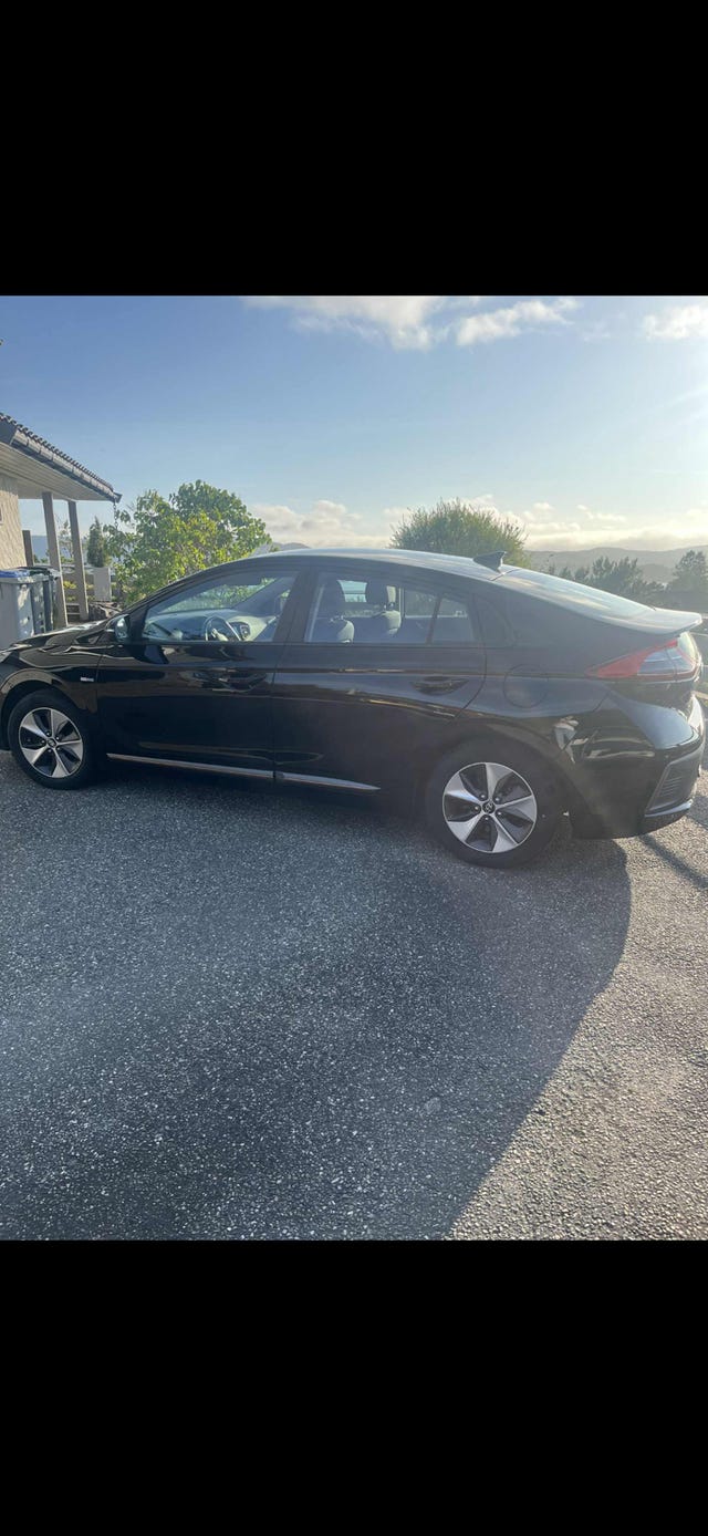 KMHC751HFKU034424 2019 HYUNDAI IONIQ-1